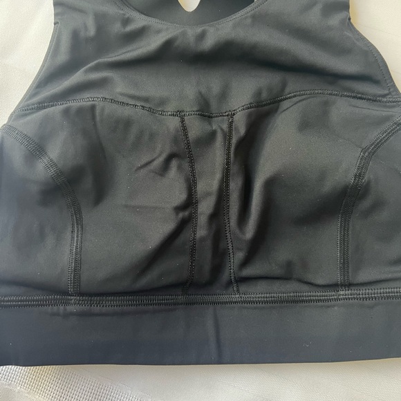 Lululemon | High Neck Medium Support Bra | Size 2 - Picture 8 of 8